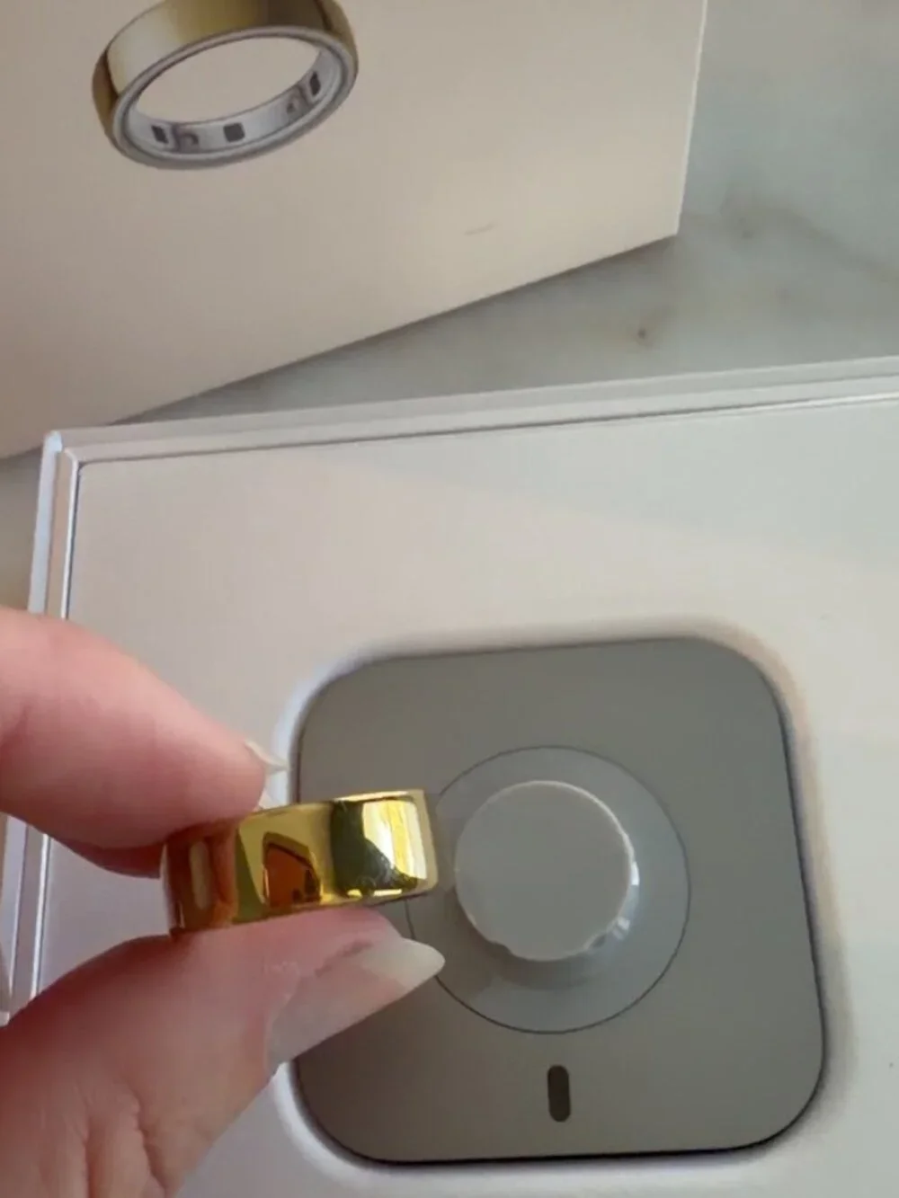 Oura Ring Gen 4 - Gold Finish - Size 7 NEW condition Open Box